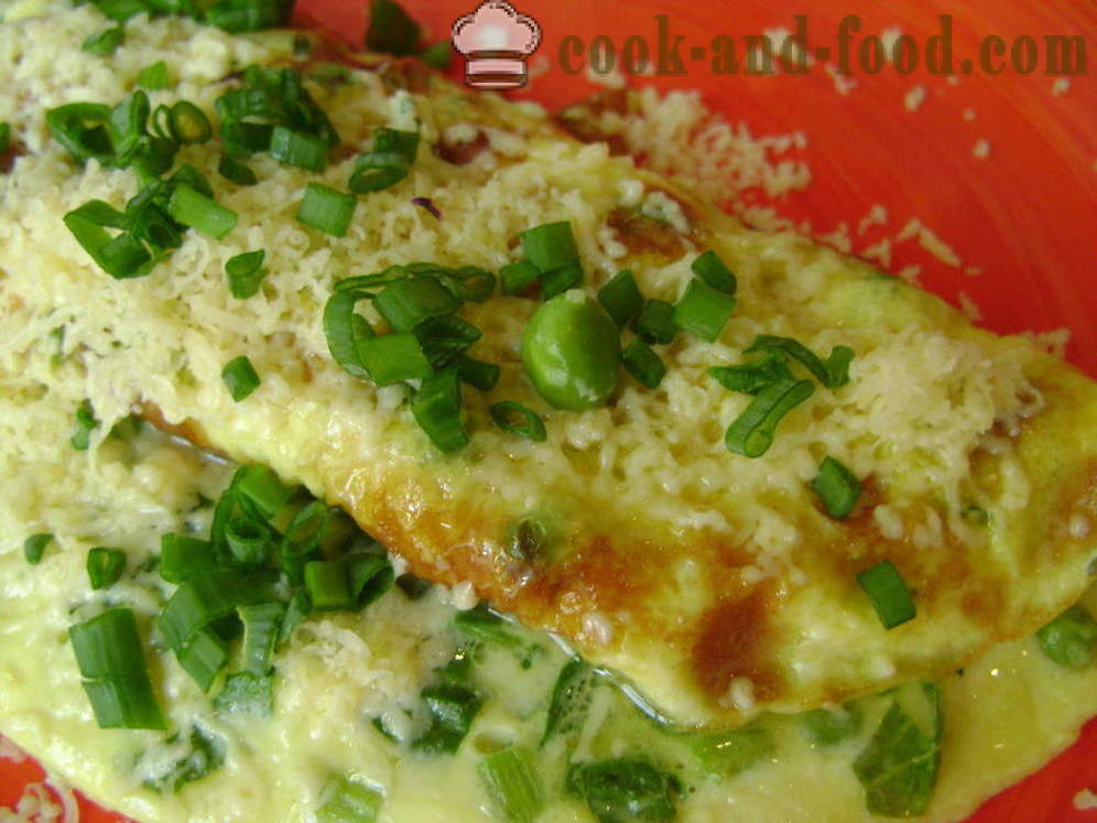 Lush roerei met melk, spinazie en erwten - hoe je een fluffy omelet te maken in een pan, met een stap voor stap recept foto's