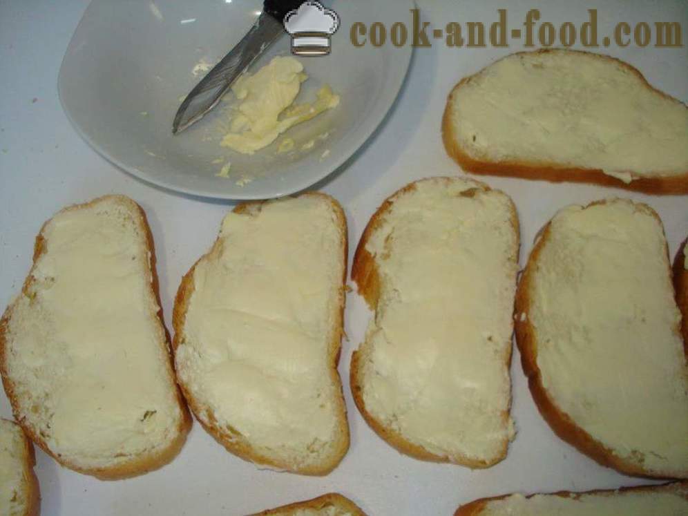 Sandwiches met worst, kaas en komkommer - hoe je een broodje met worst en kaas te maken, met een stap voor stap recept foto's