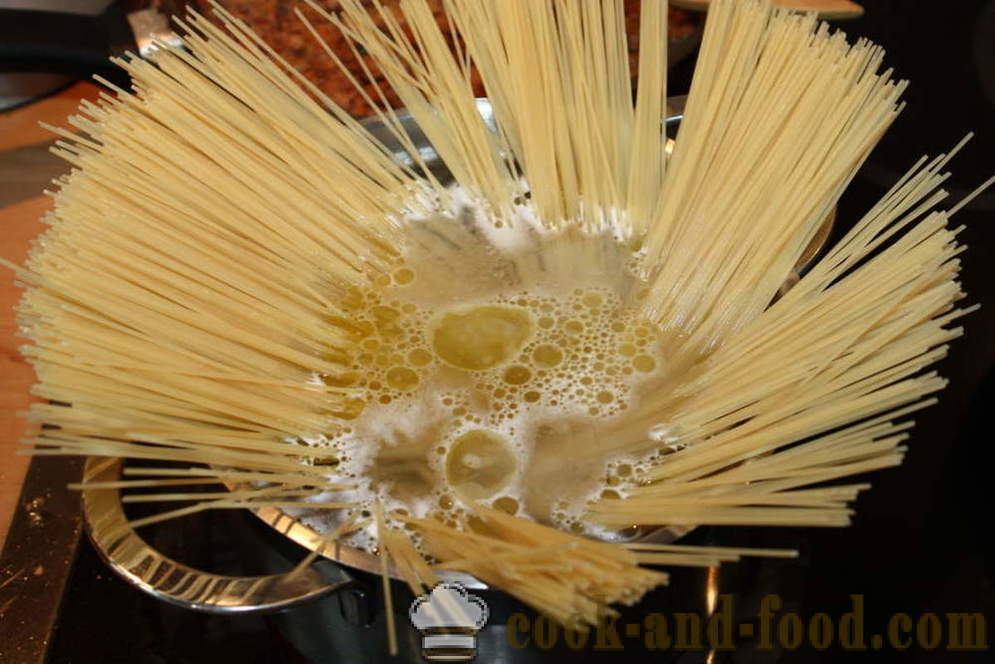 Spaghetti met bolognese saus - hoe spaghetti bolognese, een stap voor stap recept foto's te koken