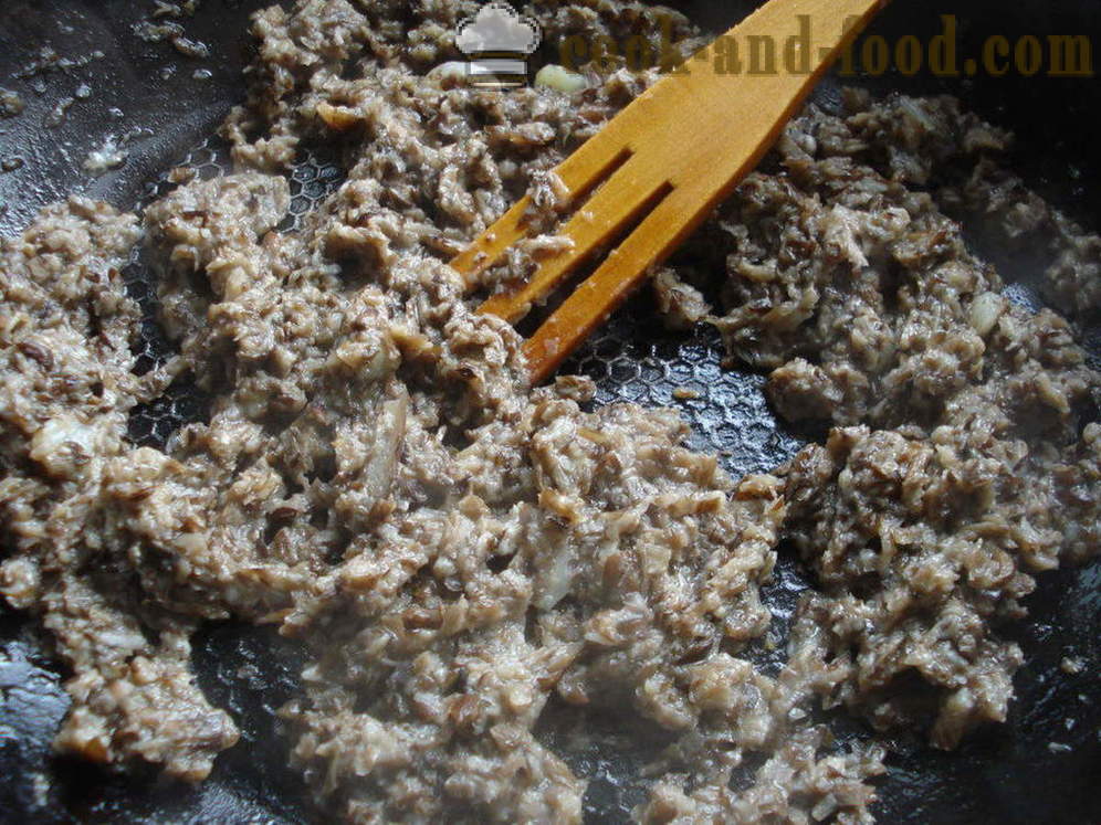 Champignonbroed - hoe champignonbroed van gekookte champignons, stap voor stap recept foto's te koken
