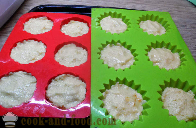 Eenvoudige cupcakes op yoghurt of zure room met griesmeel - hoe je cupcakes in blik, stap voor stap recept foto's maken
