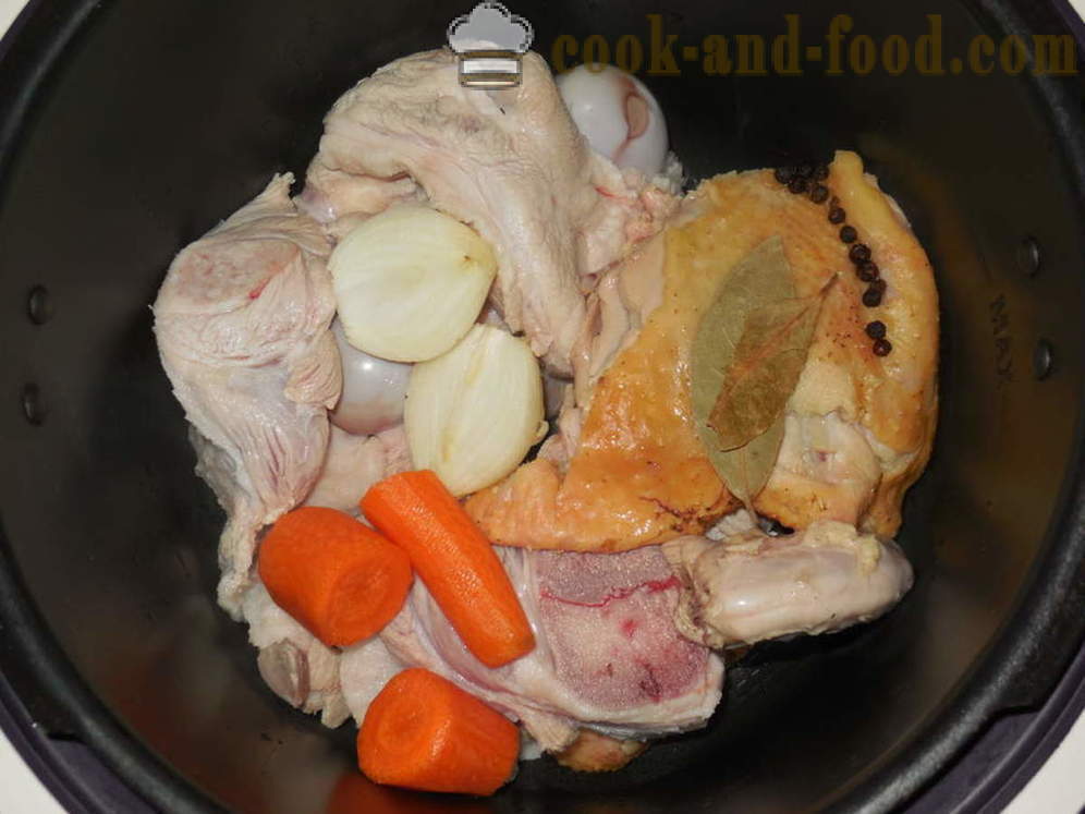 Zelfgemaakte gelei kip zonder gelatine - hoe jellied kip en varkensvlees multivarka-fornuis, een stap voor stap recept foto's voor te bereiden