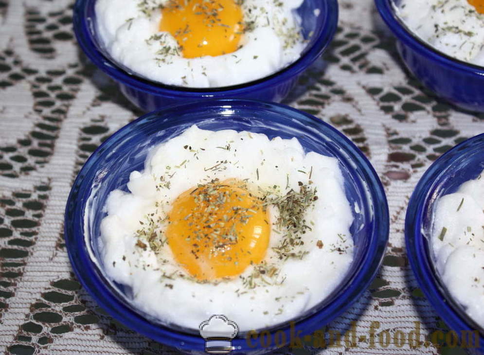 Ongebruikelijke eieren met kaas in blik - hoe roerei koken in de oven, met een stap voor stap recept foto's