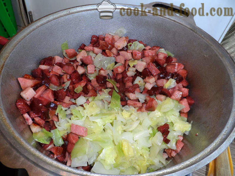 Bigus met de kool, vlees en champignons - hoe goed koken Bigus, een stap voor stap recept foto's