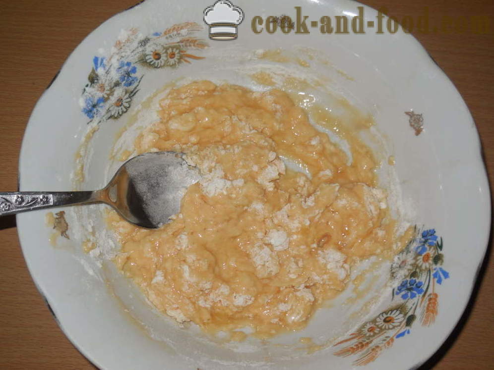 Pasta op de eieren, zonder water - hoe zelfgemaakte noedels voor soep, een stap voor stap recept foto's maken