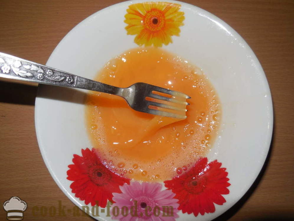 Pasta op de eieren, zonder water - hoe zelfgemaakte noedels voor soep, een stap voor stap recept foto's maken