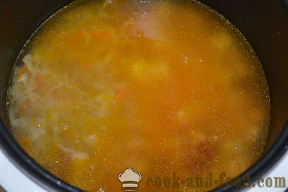 Zure soep van de zuurkool met vlees multivarka - hoe soep van zuurkool in multivarka, stap voor stap recept foto's te koken