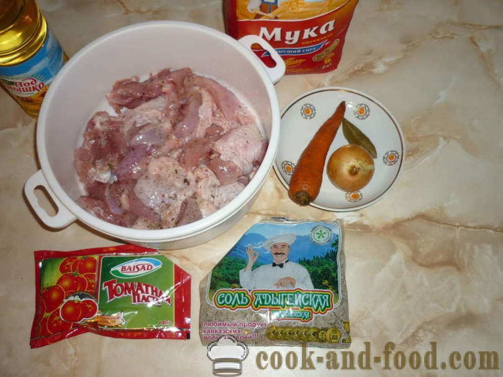Gestoofde kip in tomatensaus - zowel heerlijke kip stoofpot, een stap voor stap recept foto's te koken
