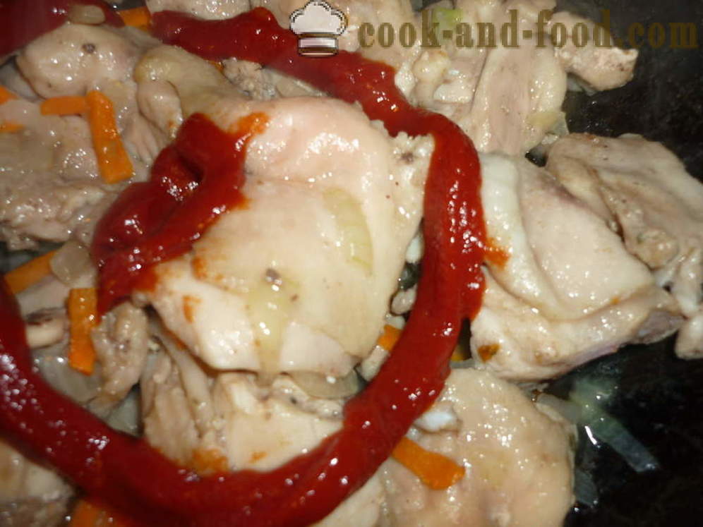 Gestoofde kip in tomatensaus - zowel heerlijke kip stoofpot, een stap voor stap recept foto's te koken