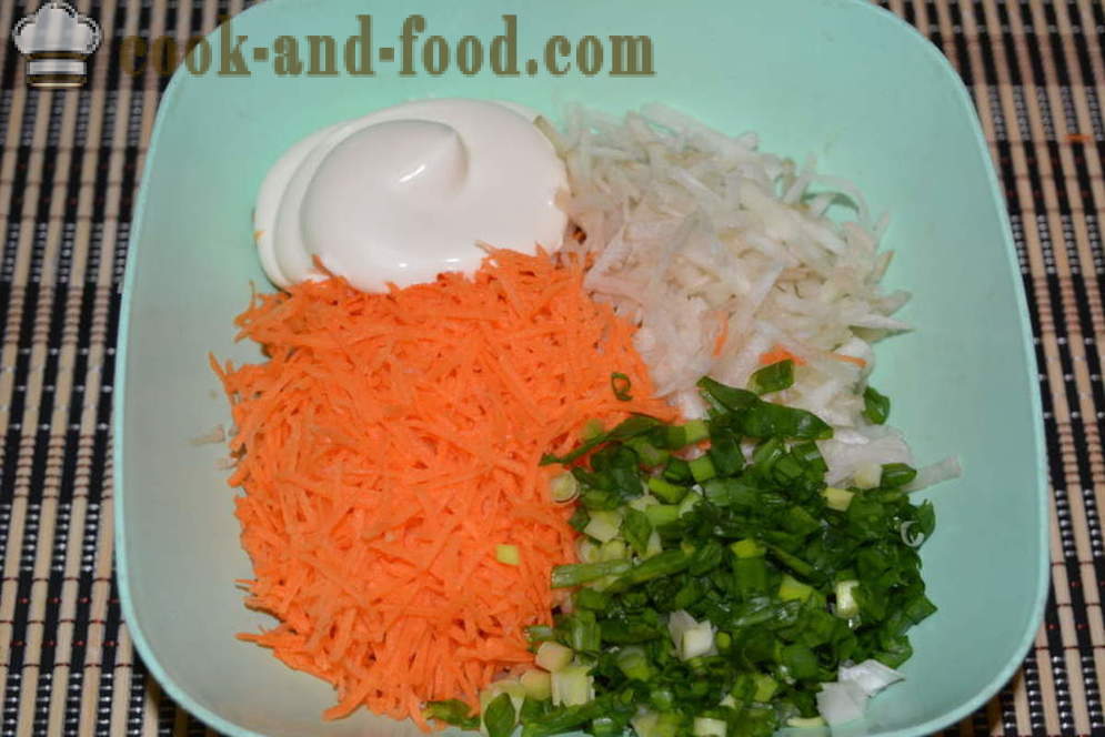 Smakelijke salade van artisjok en wortelen en groene uien - hoe je een salade van artisjok en wortelen recept bereiden met een foto