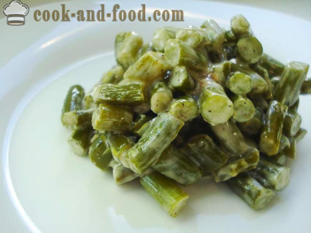 Knoflook pijlen in mayonaise of ongewone salade van knoflook pijlen - hoe om te koken een heerlijke knoflook pijlen, een stap voor stap recept foto's