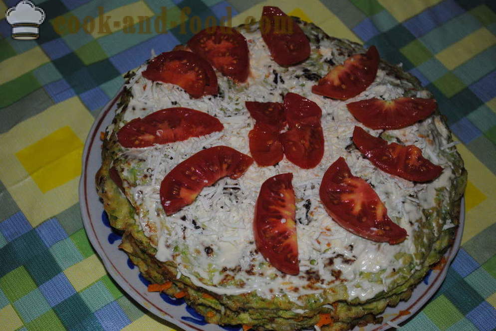 Plantaardige cake van de courgette gevuld met wortel, squash hoe je een taart te koken, stap voor stap recept foto's