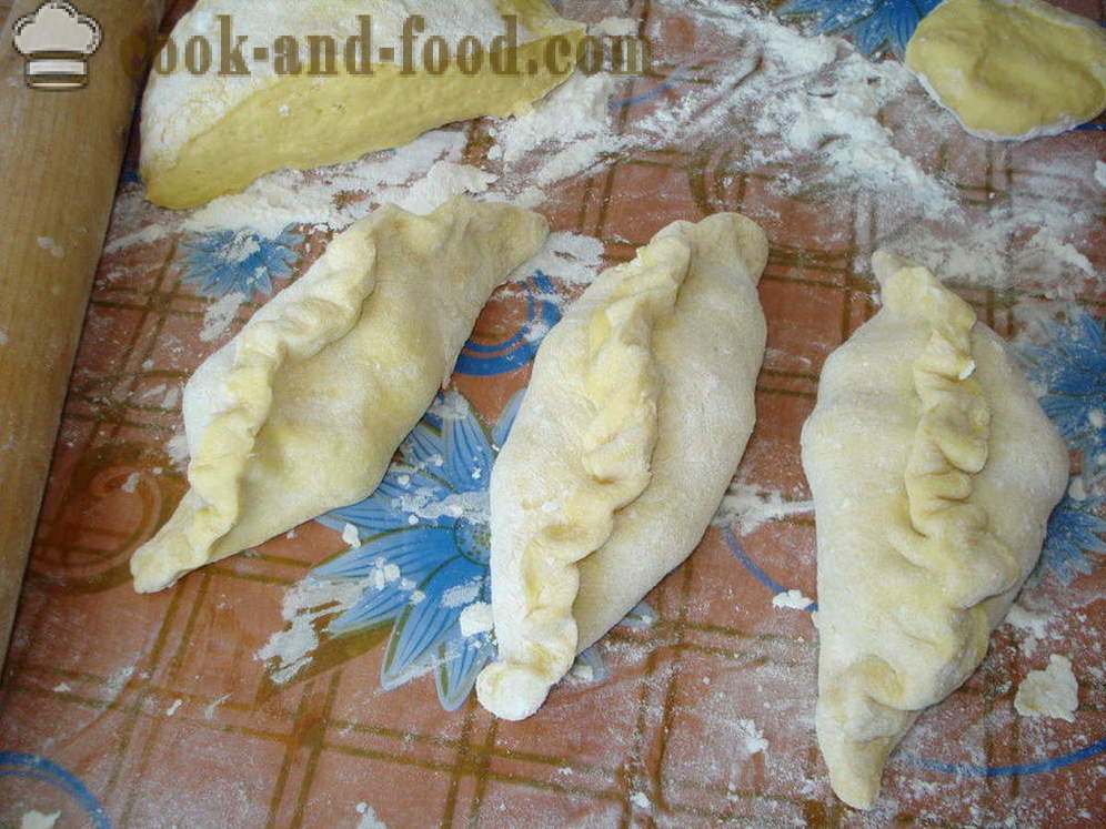 De oorspronkelijke grote dumplings met bessen - hoe om te dumplings koken met bessen, een stap voor stap recept foto's