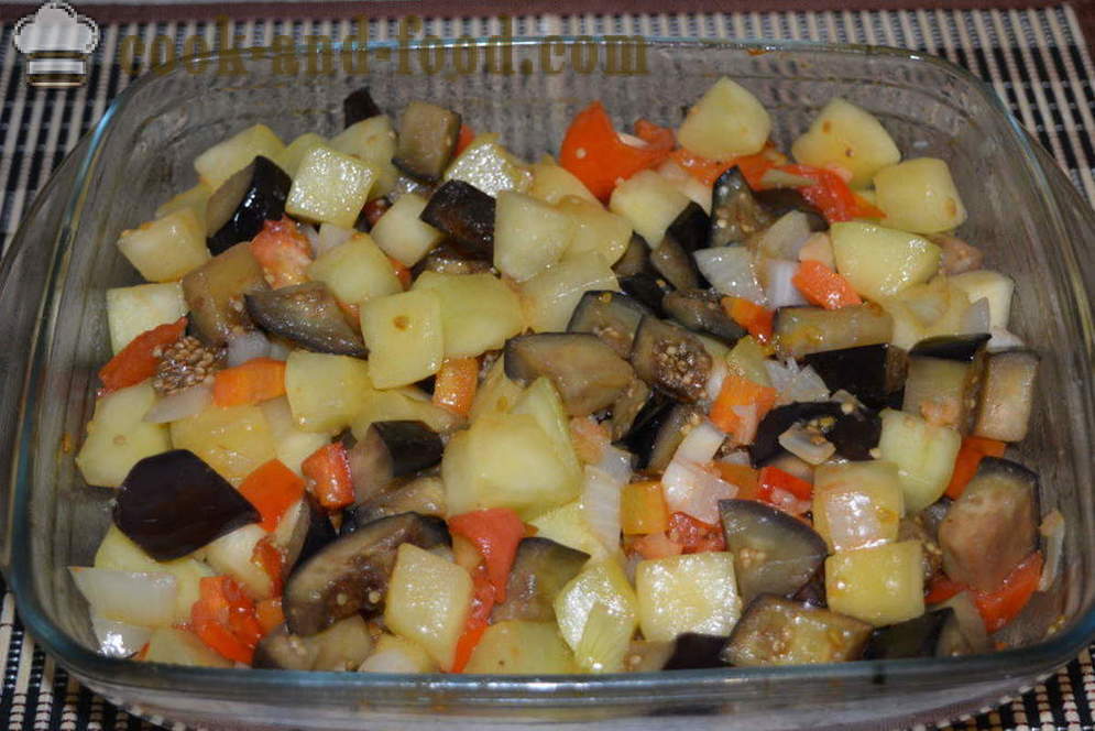 Plantaardige hutspot met aubergine en courgette in de oven - hoe gebakken aubergine en courgette, koken met een stap voor stap recept foto's