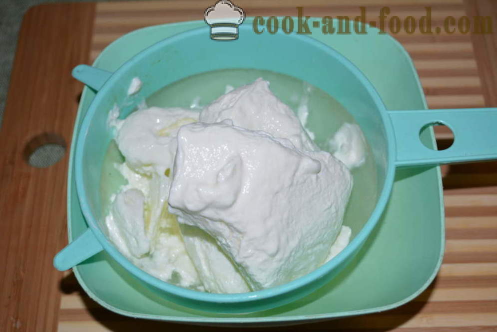 Cottage cheese van bevroren yoghurt - hoe om kaas te maken van de winkel yoghurt thuis, stap voor stap recept foto's
