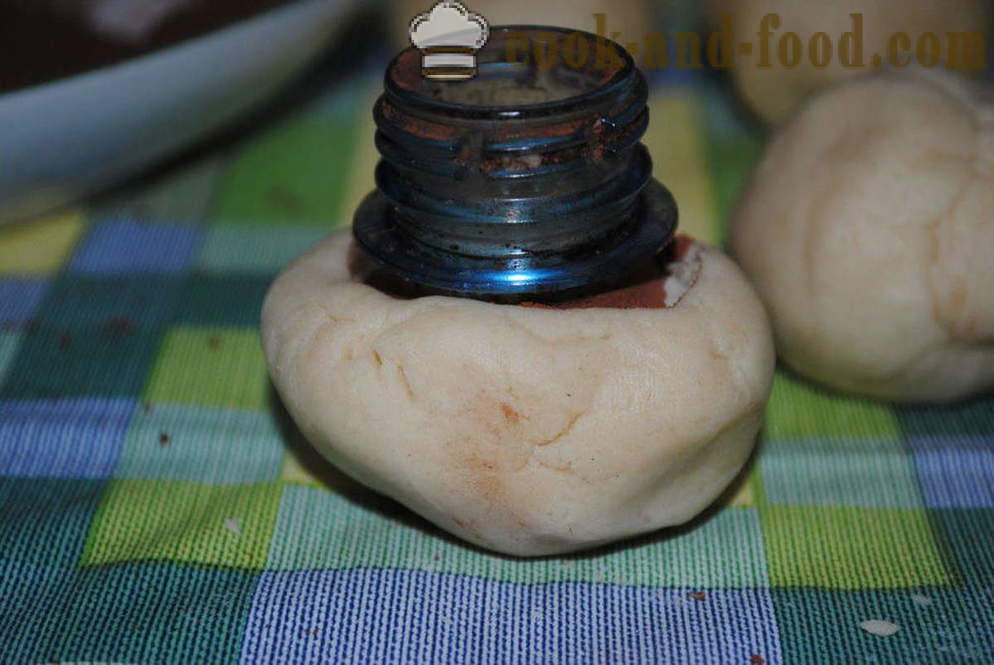 Heerlijke zelfgemaakte koekjes met zetmeel champignons - hoe biscuits champignons, stap voor stap recept foto's te koken
