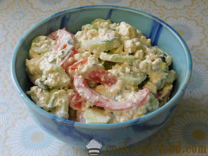 Boer salade met kaas, komkommer en tomaat voor lunch of diner - hoe je groente salade te bereiden met kaas, recept met foto