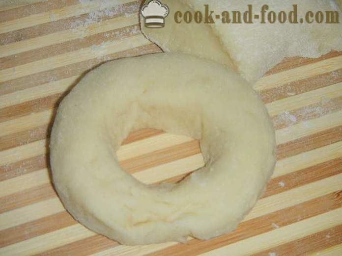 Zelfgemaakte donuts lucht van smeltkaas - hoe donuts lucht, een stap voor stap recept foto's te koken