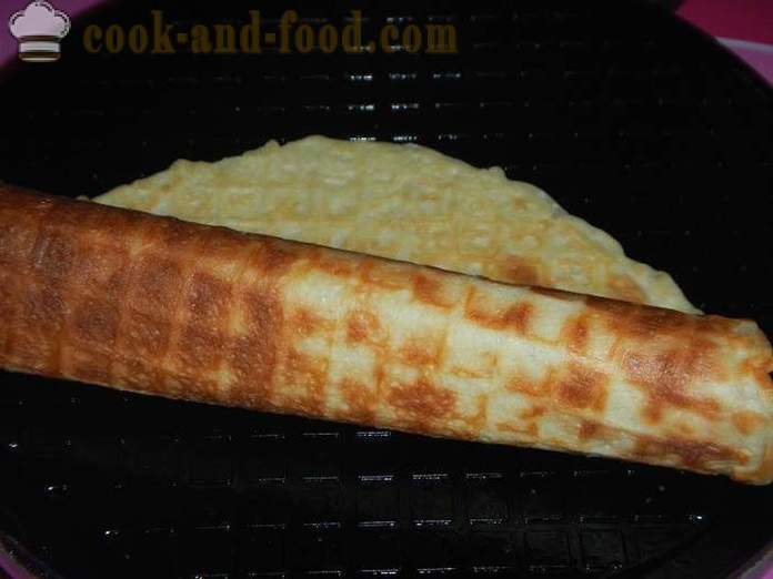 Wafer rollen in een wafelijzer of kok wafeltjebroodjes - recept met foto's, stap voor stap