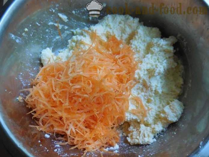 Kwark taarten met wortelen in multivarka - hoe carrot cheesecake koken - een stap voor stap recept foto's