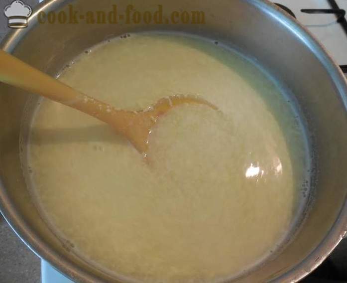 Hoe maak je zelfgemaakte kwark uit de melk te maken - een eenvoudig recept en stap voor stap foto