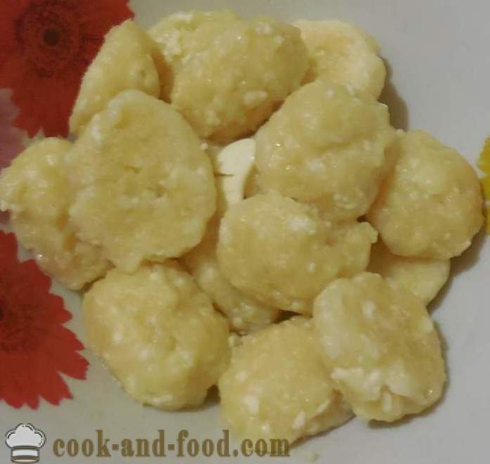 Lazy knoedels van kaas in multivarka - recept met foto's - stap voor stap, hoe je lui dumplings gestoomd