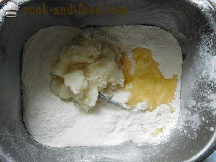 Eenvoudige en heerlijke vla taart in de broodbakmachine - een stap voor stap recept met foto taart voor de luie - hoe je een taart bakken in de broodbakmachine