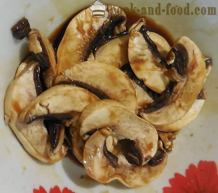 Heerlijke warme broodjes met champignons champignons - recept voor warme broodjes in de oven - met foto's