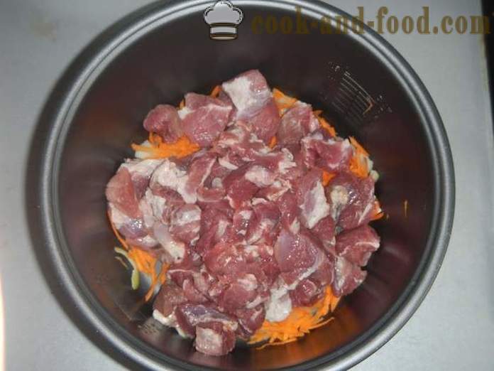 Delicious varkensvlees goulash in jus multivarka of varkensvlees - een stap voor stap recept met foto's hoe je varkensvlees goulash koken