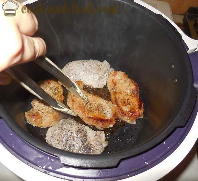 Juicy varkensvlees steak met ui - een stap voor stap recept foto's - hoe je een heerlijke steak in multivarka koken