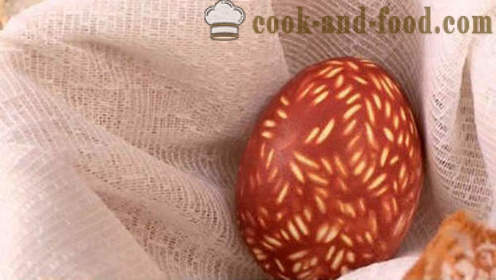 Pasen eieren geverfd met ui kaf - hoe u de eieren schilderen in uihuiden, eenvoudige manieren van het schilderen van Pasen.