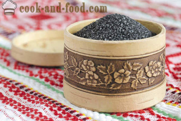 Chetvergova zout - een traditionele Pasen zwart zout, eenvoudige recepten hoe zwart zout te koken.
