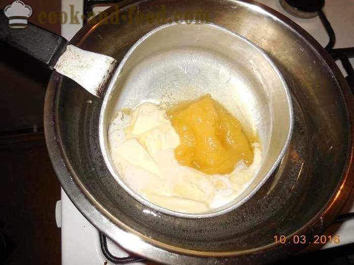 Honingscakes met lemon suikerglazuur - hoe honing cakes bakken in multivarka recept met foto's.