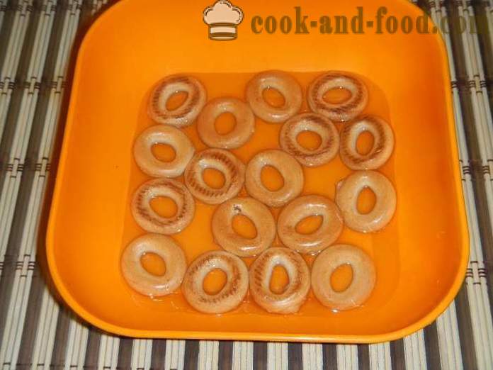 Bagels met gehakt in de oven of gevuld drogen - makkelijk voorgerecht recept, hoe om te koken, het recept met een foto.