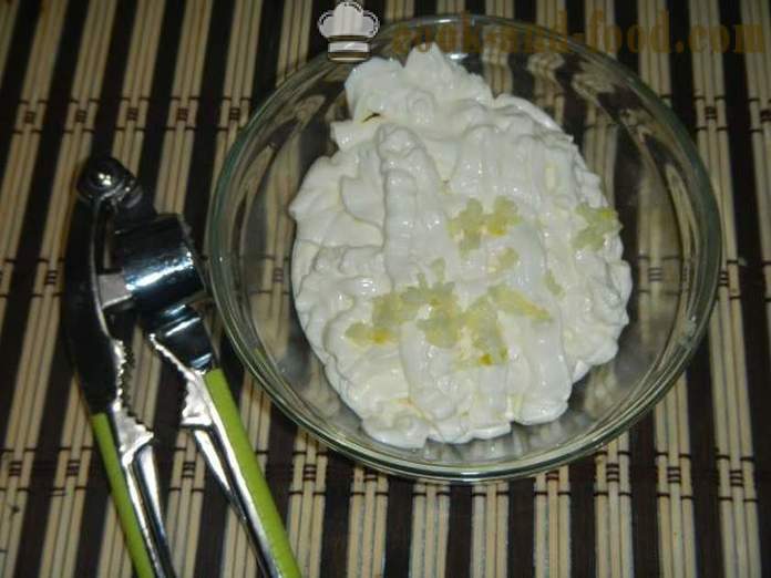 Juicy karbonades met knoflooksaus - hoe je een sappige karbonades, een stap voor stap recept met foto's koken.