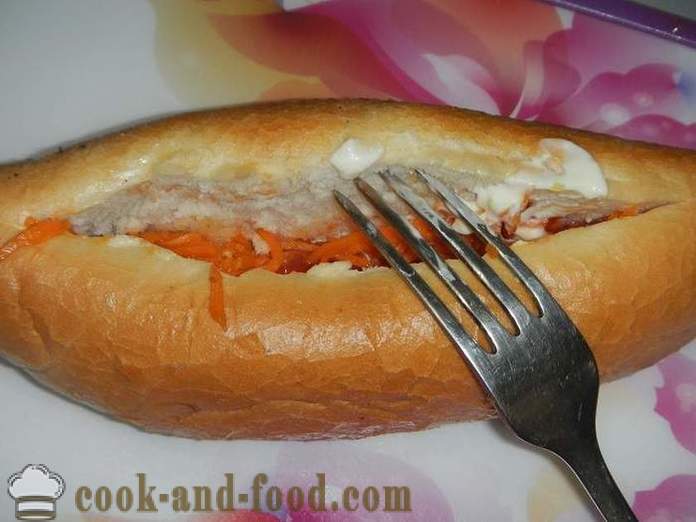 Heerlijke zelfgemaakte hot dog - hoe je een hot dog, een stap voor stap recept met foto's te maken.