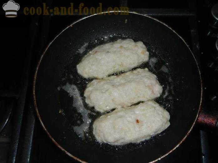 Koteletten in bladerdeeg of lekker Egels van gehakt vlees en deeg - hoe de koteletten in de test, een stap voor stap recept foto's te koken