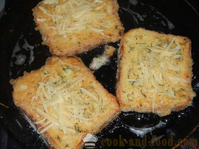 Toast van wit brood met een ei: zoet, zout en knoflook. een stap voor stap recept met foto's - Hoe om heerlijke croutons in een koekenpan te maken.