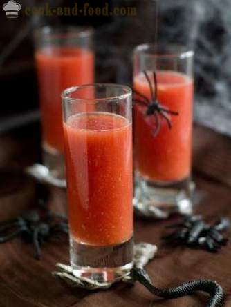Tomatensoep gazpacho of een recept voor Halloween: een niet-alcoholische drank tomaat 