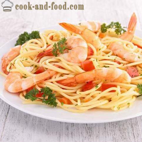 Het recept van de Italiaanse pasta met garnalen - video recepten thuis