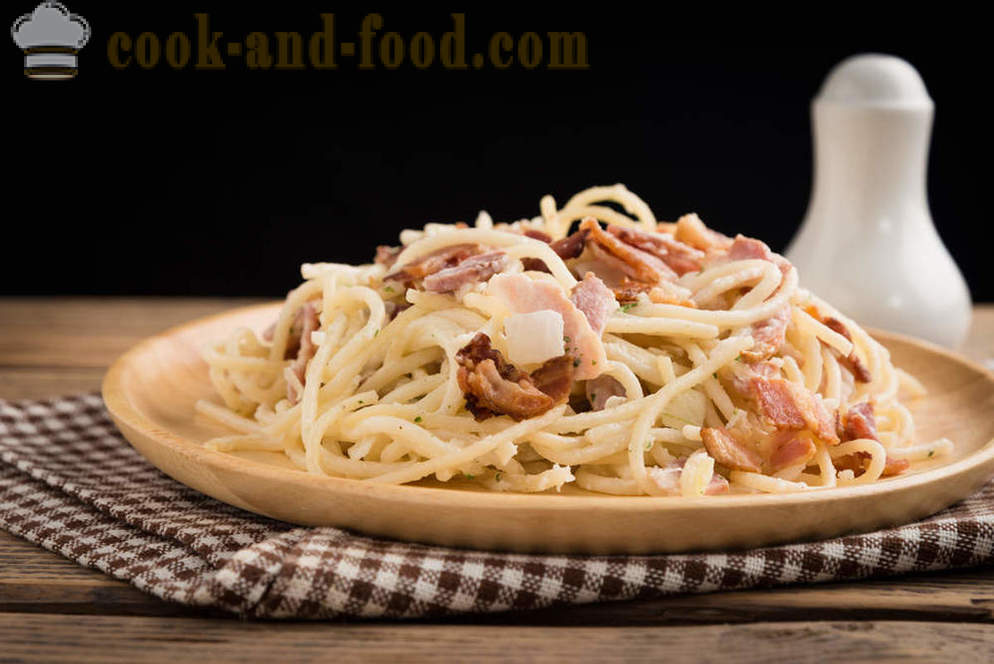 Italiaanse keuken: pasta carbonara drie recepten met room